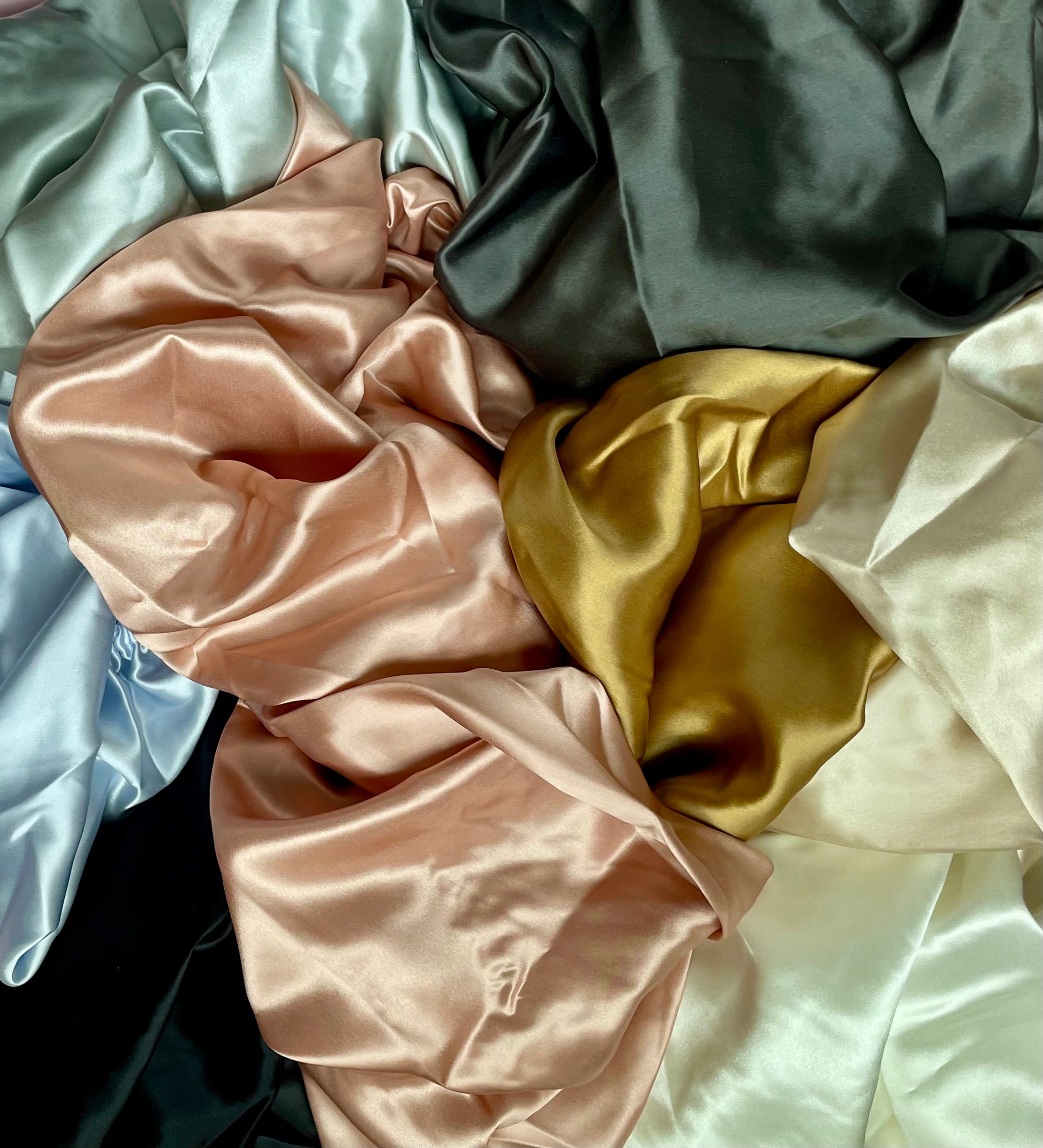 CUTIS8 Fitted Silk Pillow Covers (8-Piece Set)